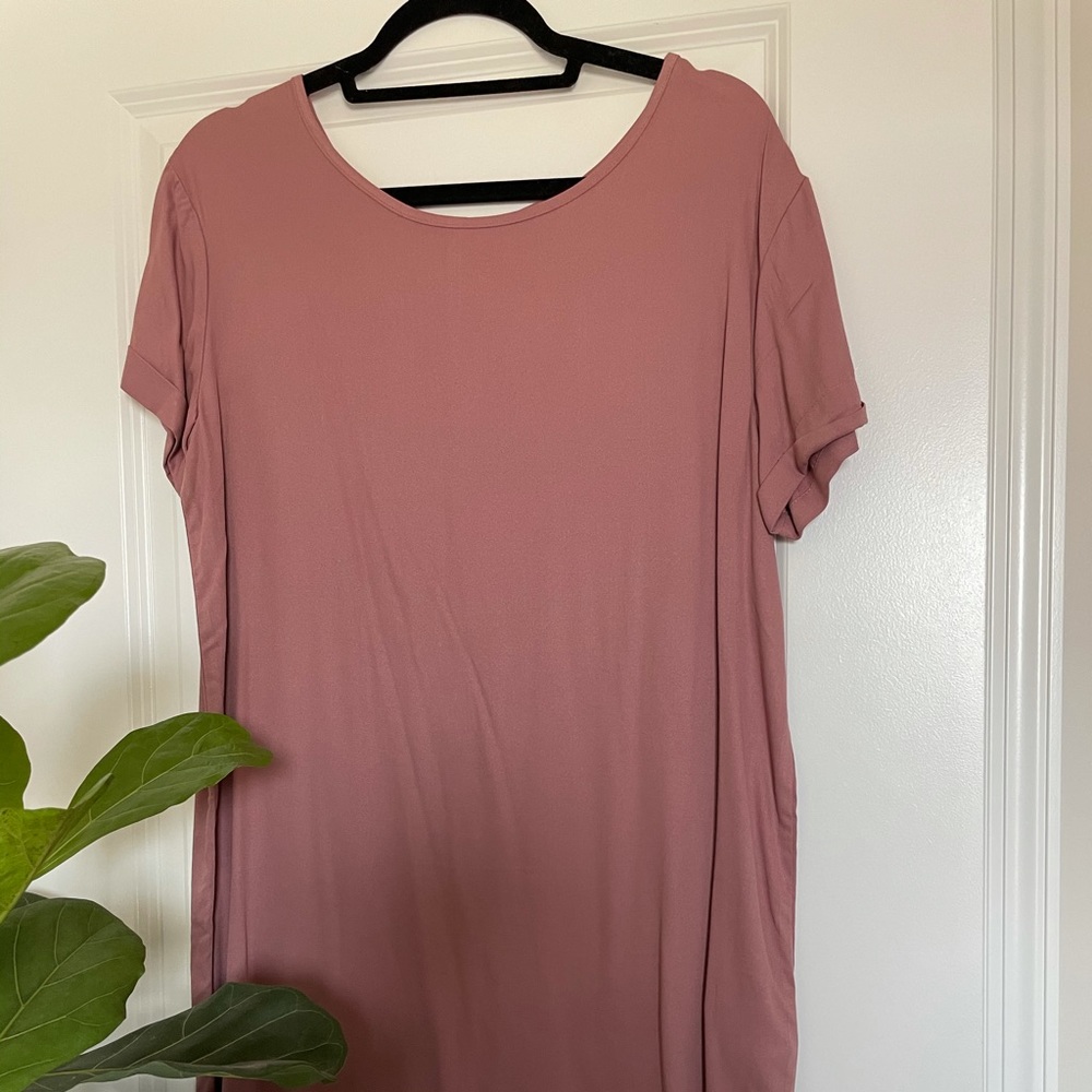 H&M loose fitting mauve t-shirt dress